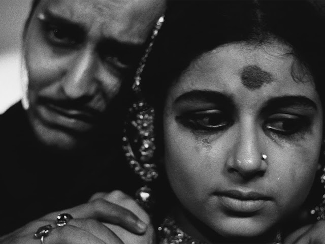 Soumitra-Sharmila in Devi